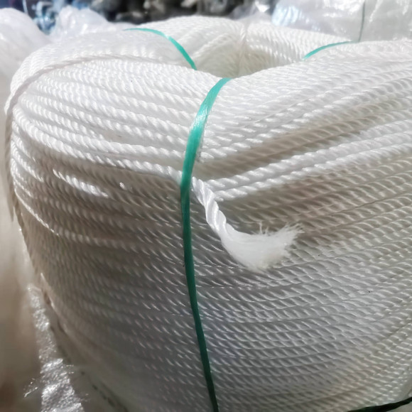 Шнур полиэфирный белый 1000м d=6